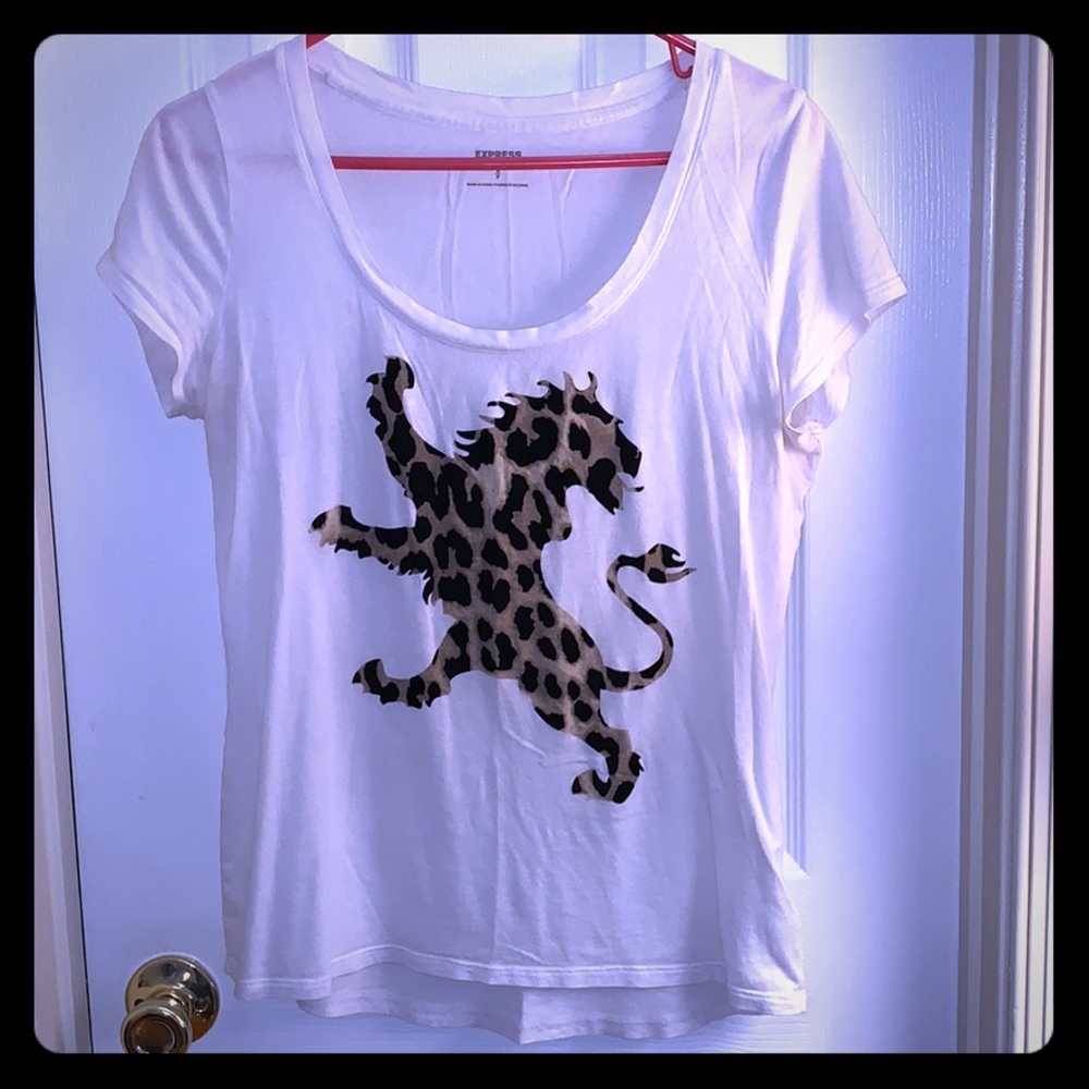 Women’s Express white T-shirt with lion